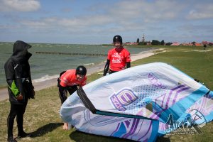 3 kitesurfschool, kitesurfles, kiteles, kite cursus, Friesland, Waddeneilanden, IJsselmeer, Basis
